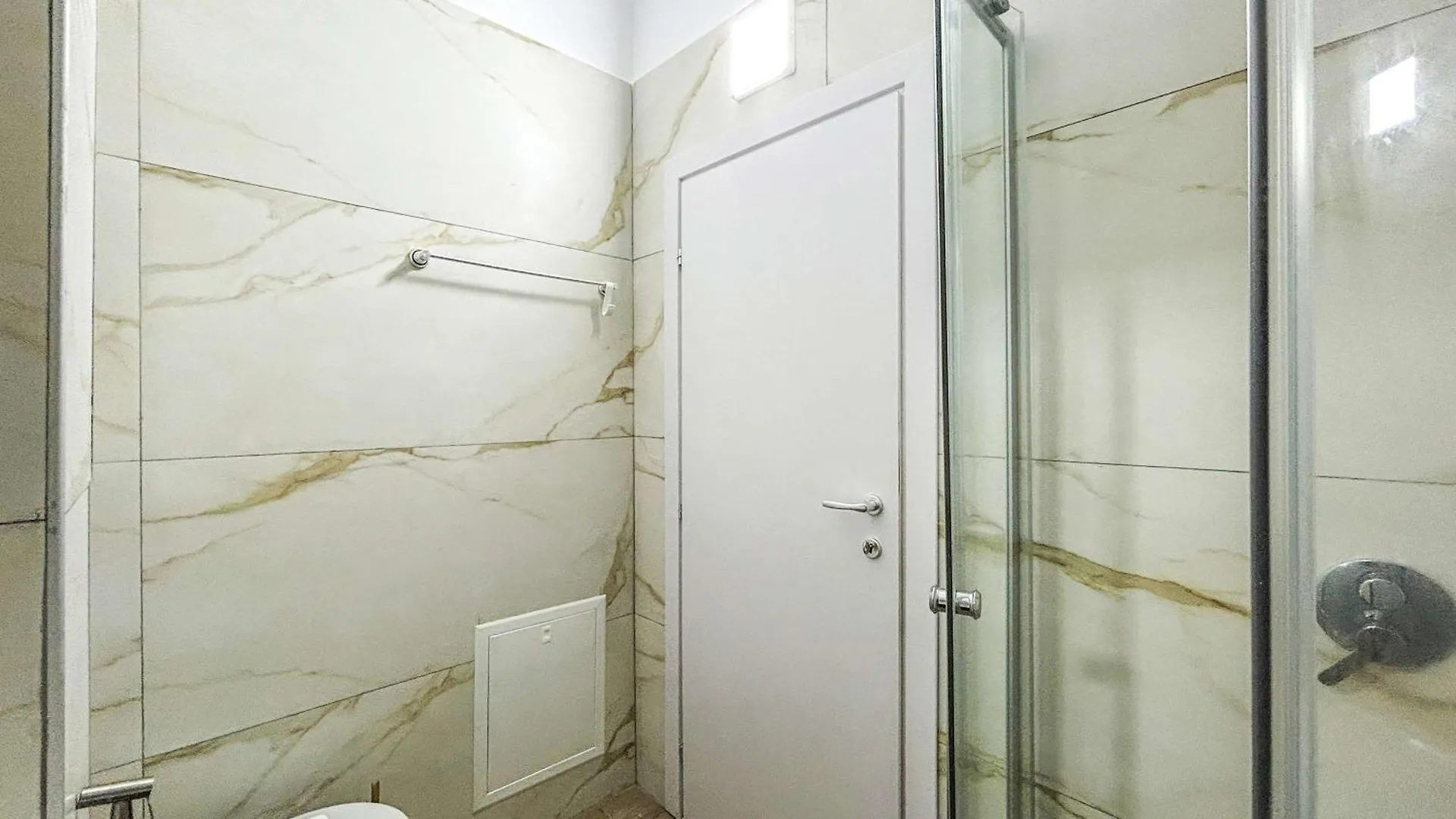 801 Vibes Apartment Durres