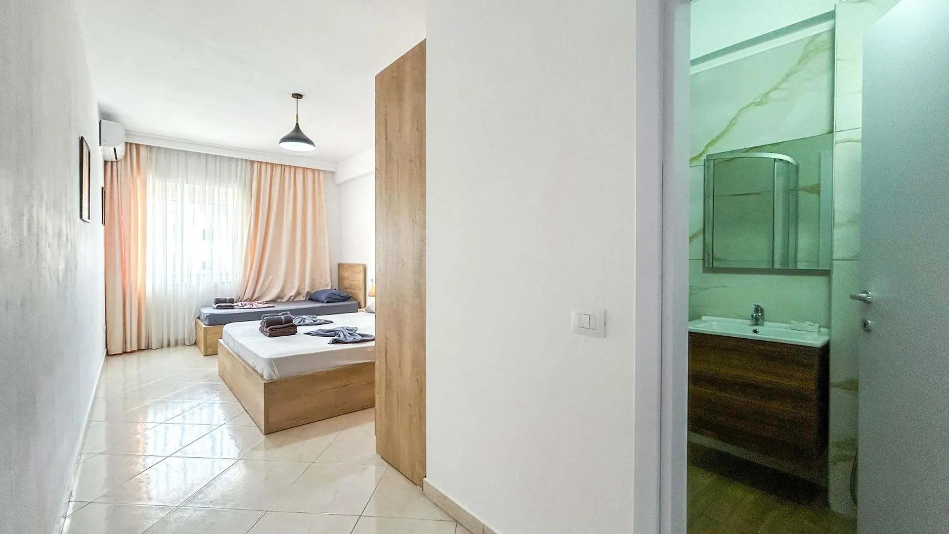 801 Vibes Apartment Durres 0*,