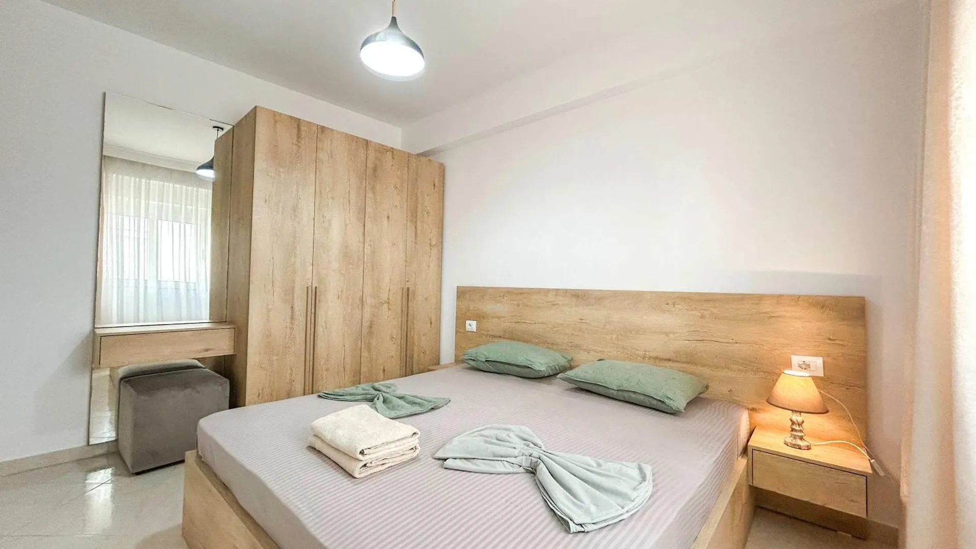 801 Vibes Apartment Durres