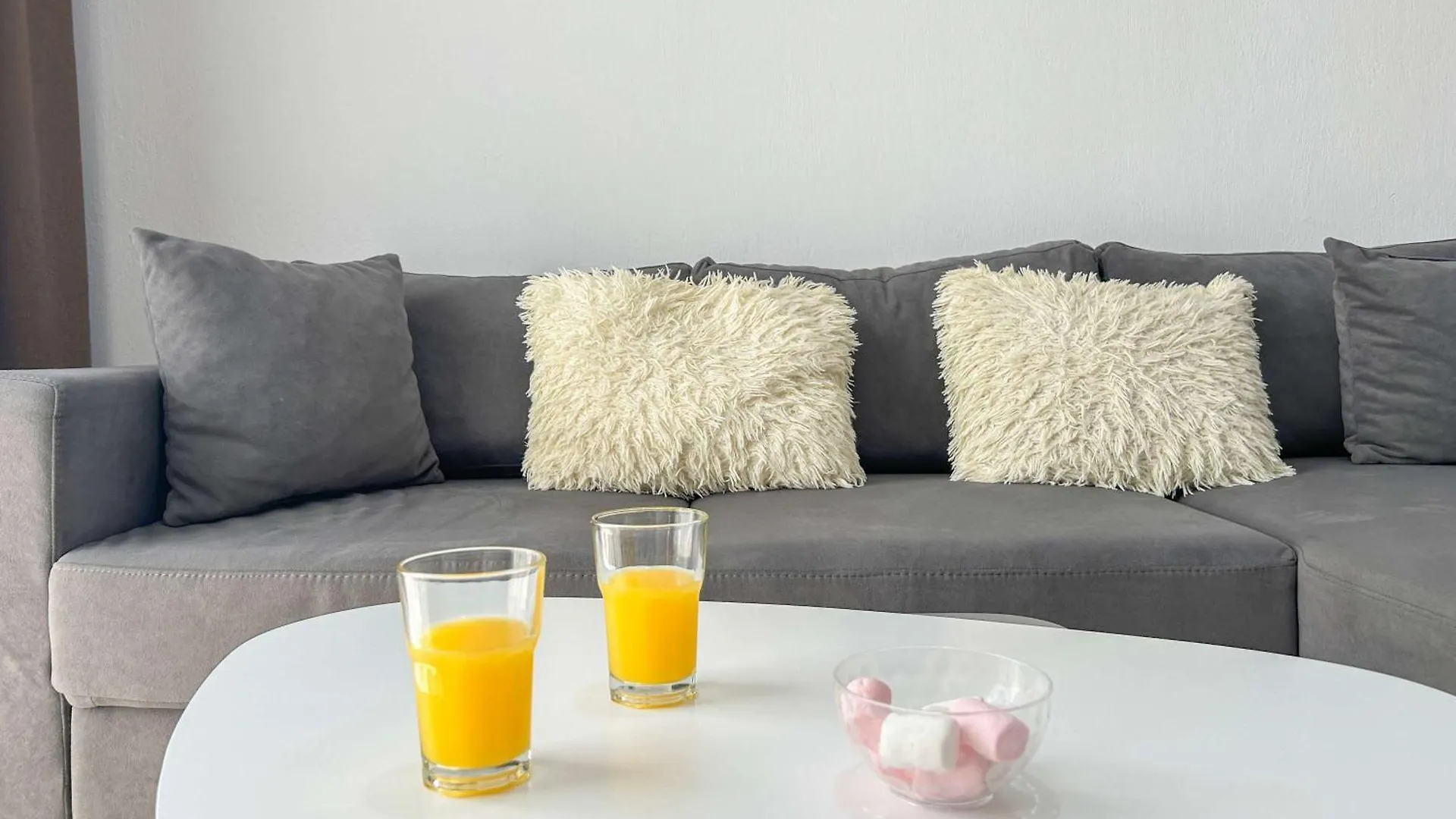 801 Vibes Apartment Durres