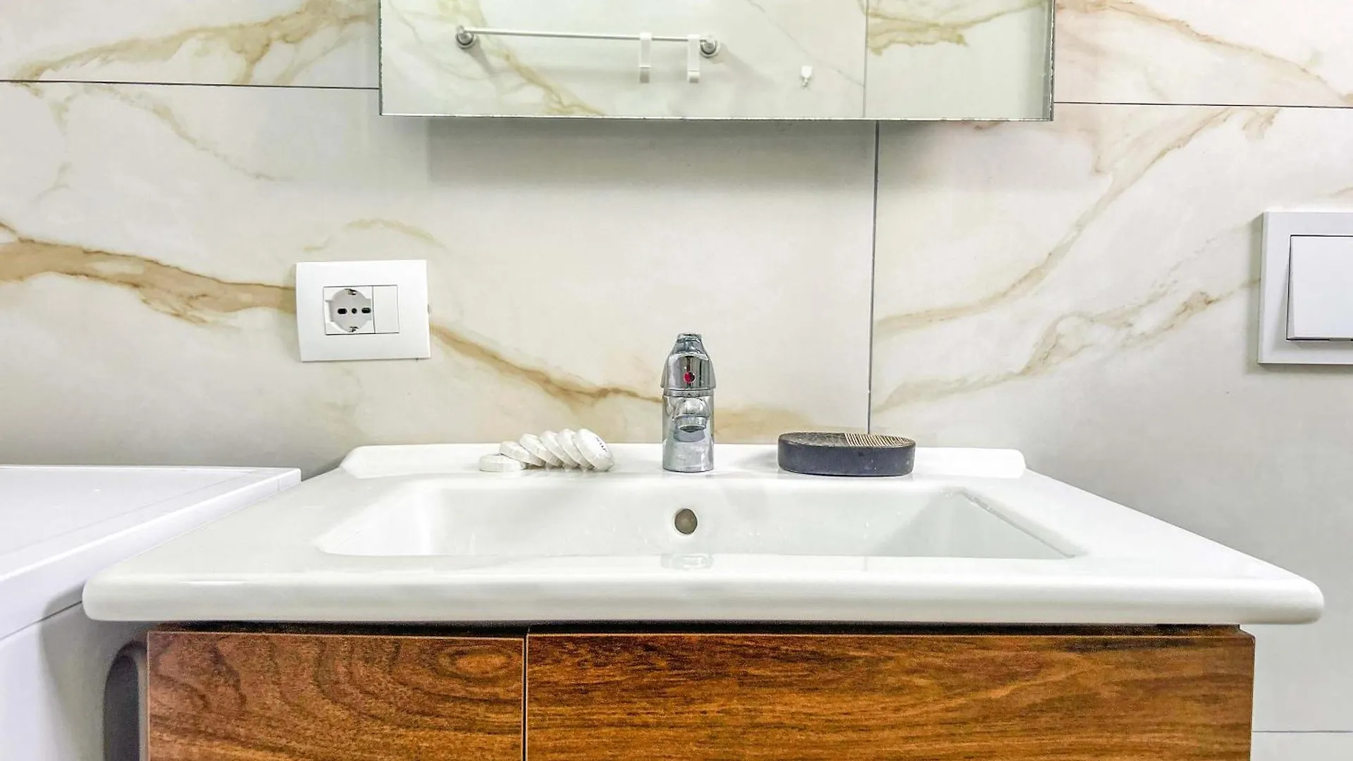 801 Vibes Apartment Durres Albania