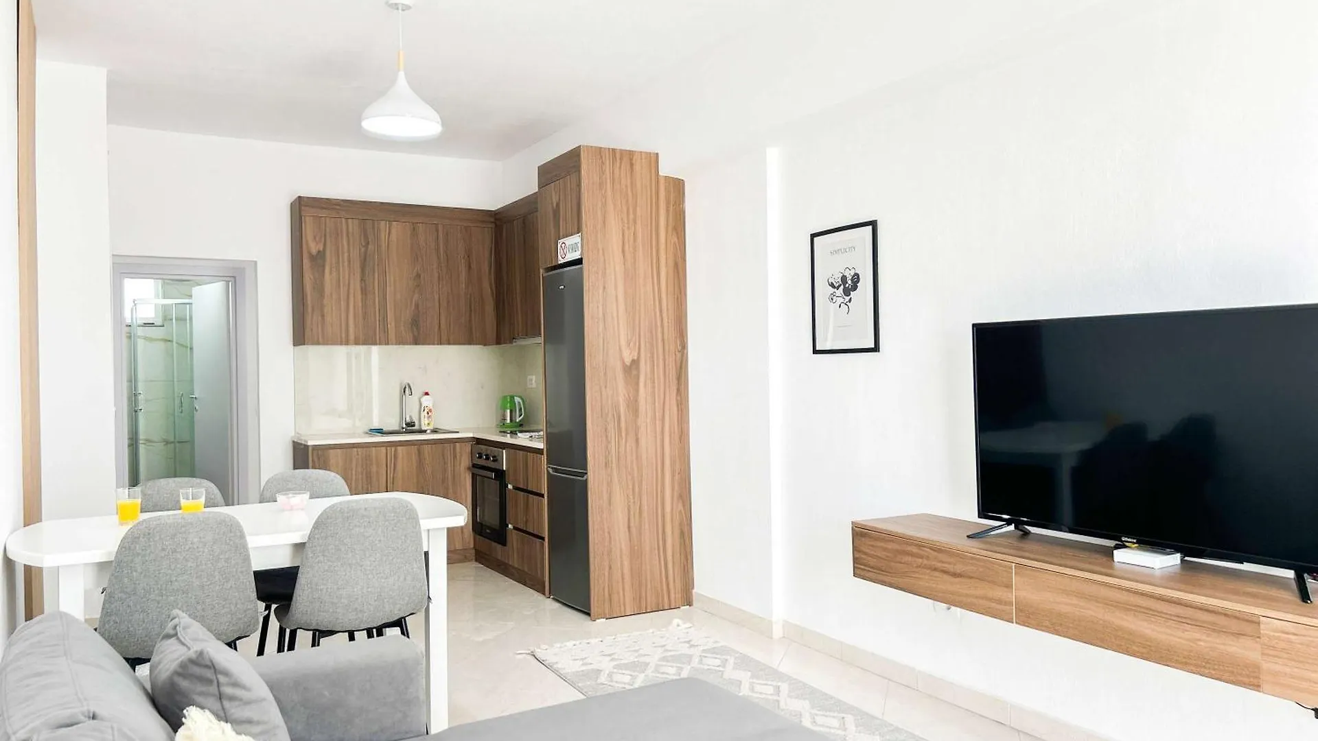 801 Vibes Apartment Durres