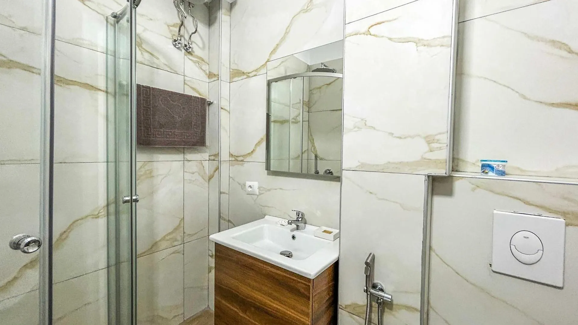 801 Vibes Apartment Durres